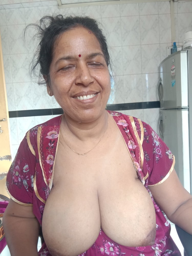 Meena sexy bhabhi
 #99849708
