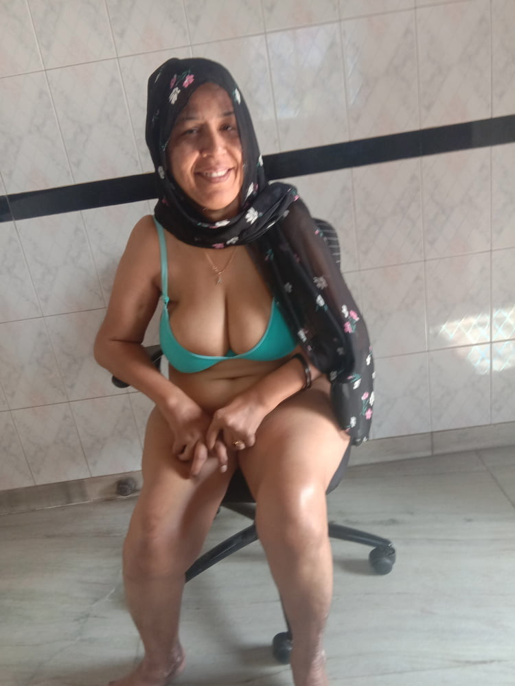 Meena sexy bhabhi
 #99850015
