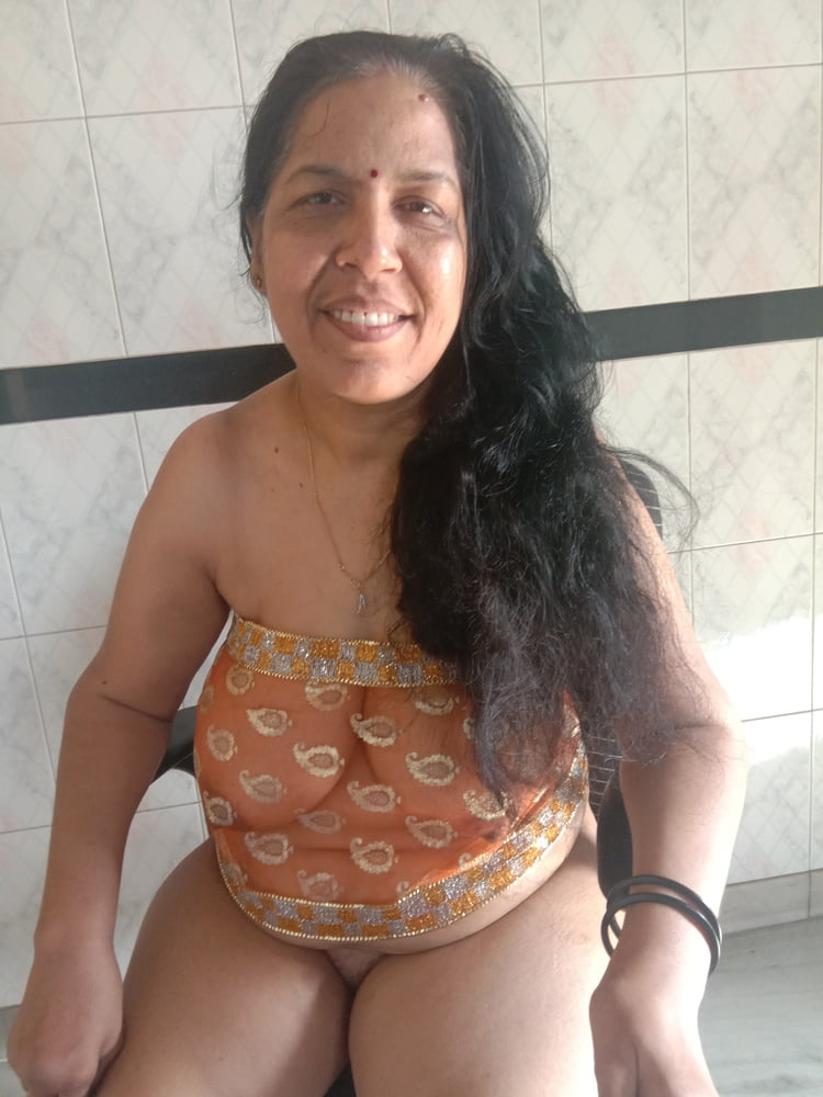 Meena sexy bhabhi
 #99850082