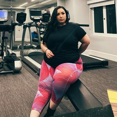 Que rica gordita #88564781