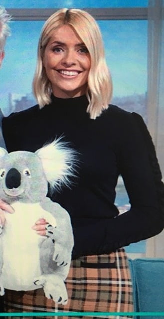 Le mie presentatrici tv preferite - holly willoughby pt.88
 #104839539