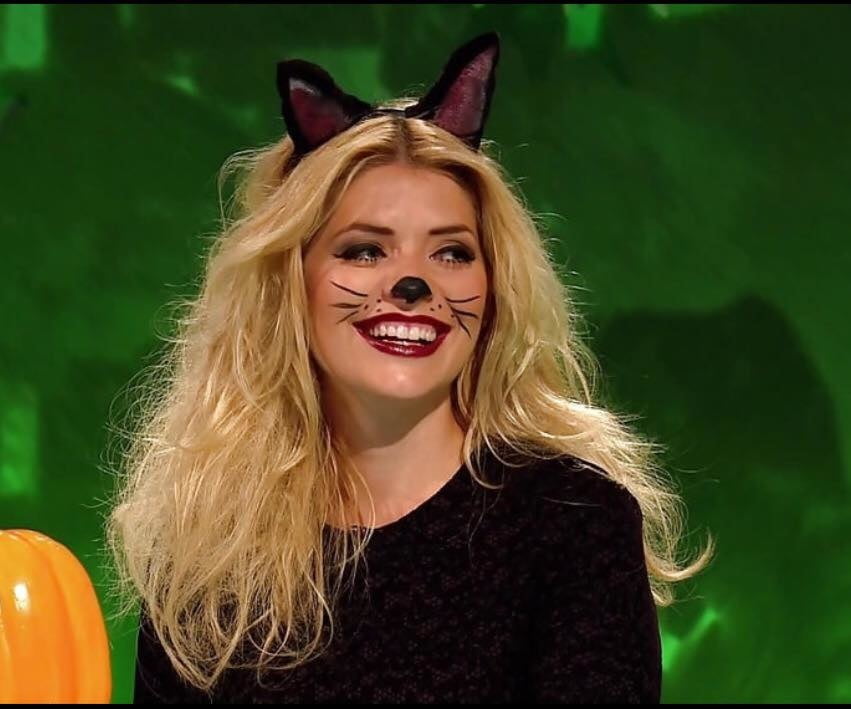 Meine Lieblings-TV-Moderatorinnen - Holly Willoughby pt.88
 #104839589