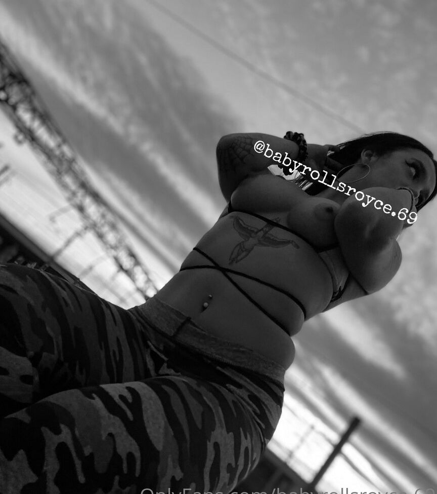 Babyrollsroyce.69 desnuda #109066707