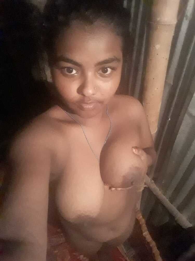 Didi ki big boobs bra nude chut fingering in home #80489133
