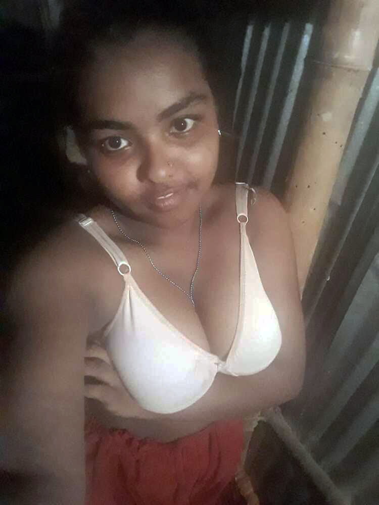 Didi ki big boobs bra nude chut fingering in home #80489223