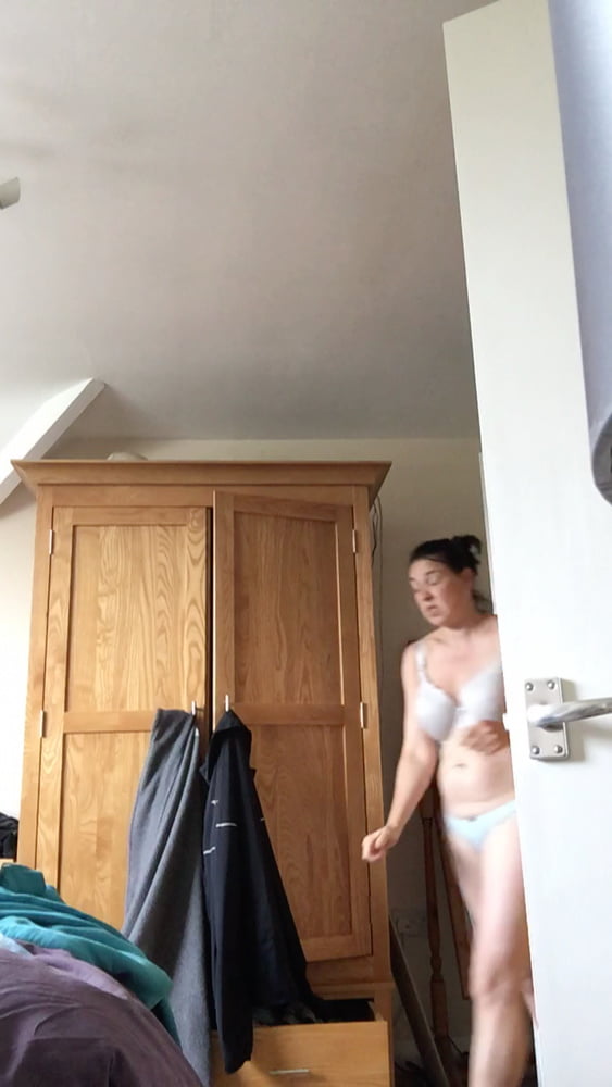 wives with no idea 14 #98169304