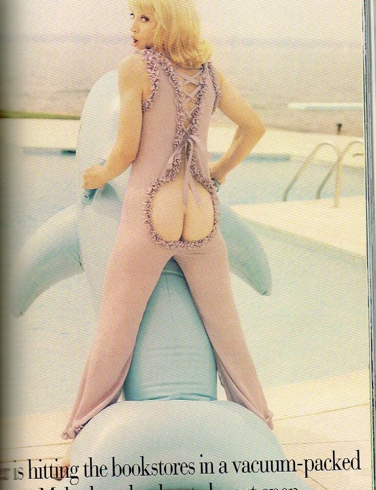 Madonna desnuda #108252860