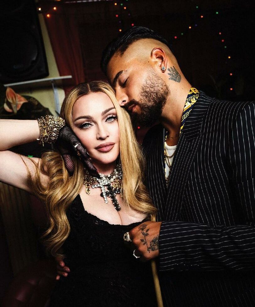 Madonna desnuda #108252869