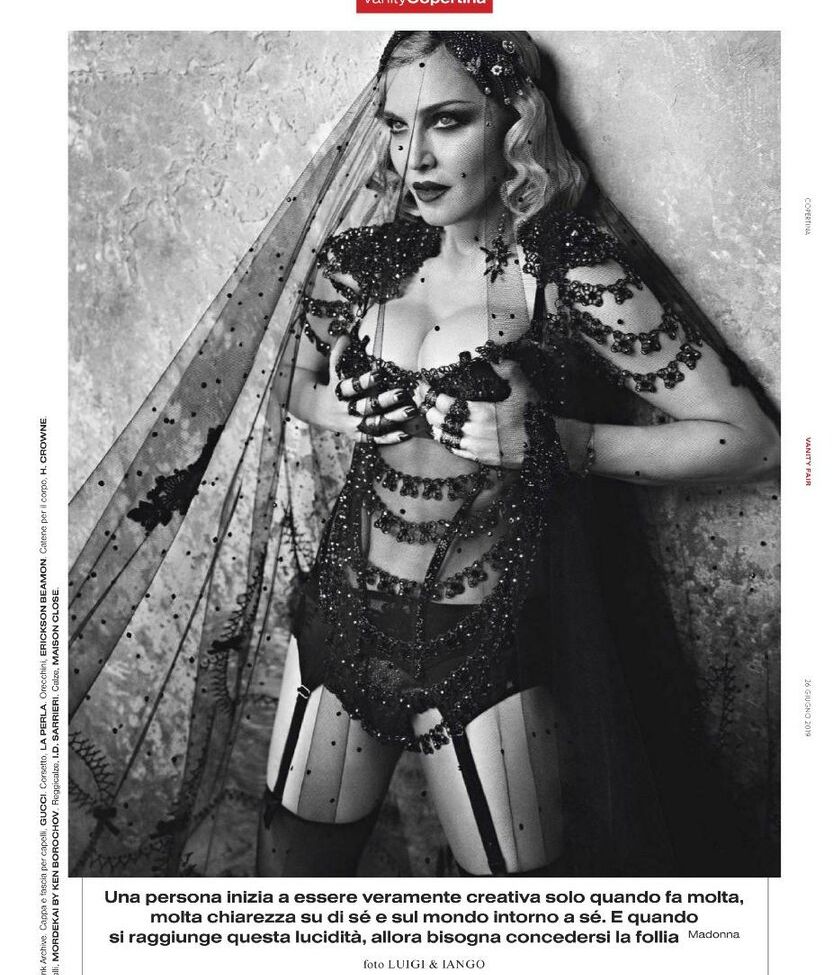 Madonna desnuda #108252884