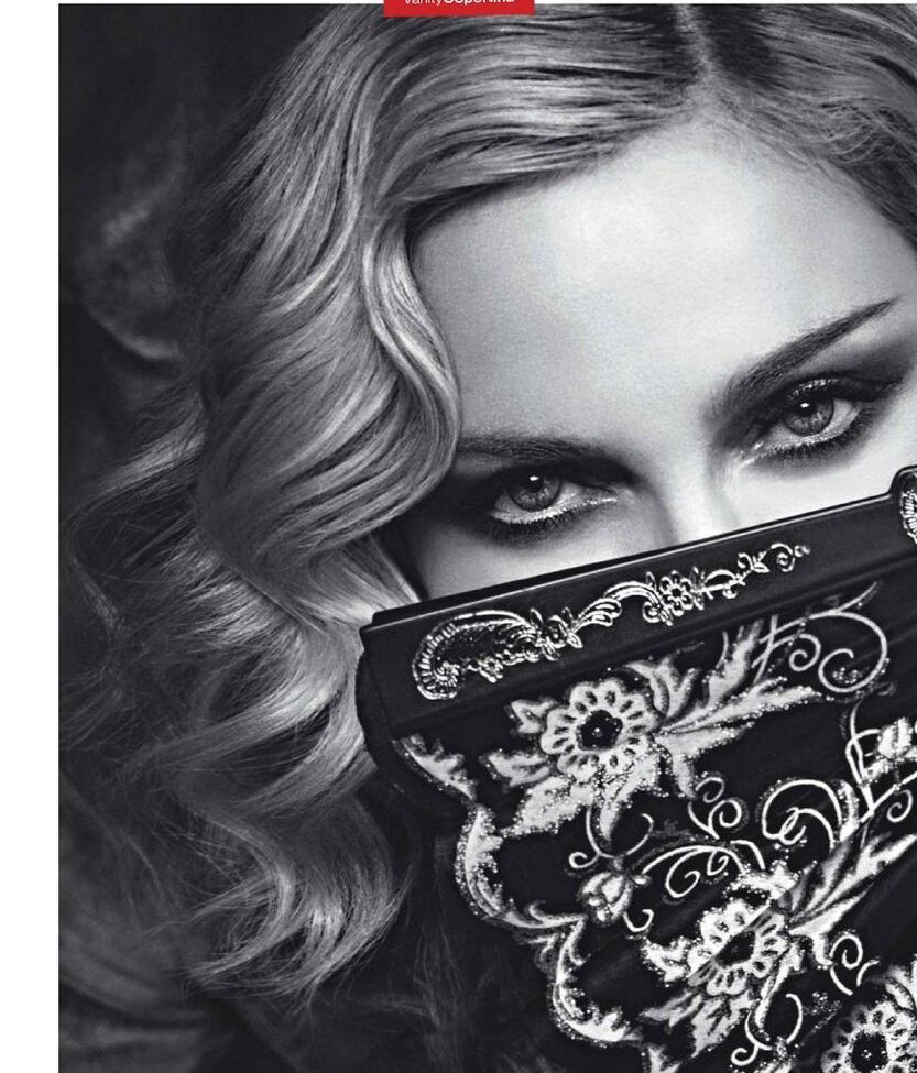 Madonna desnuda #108252888