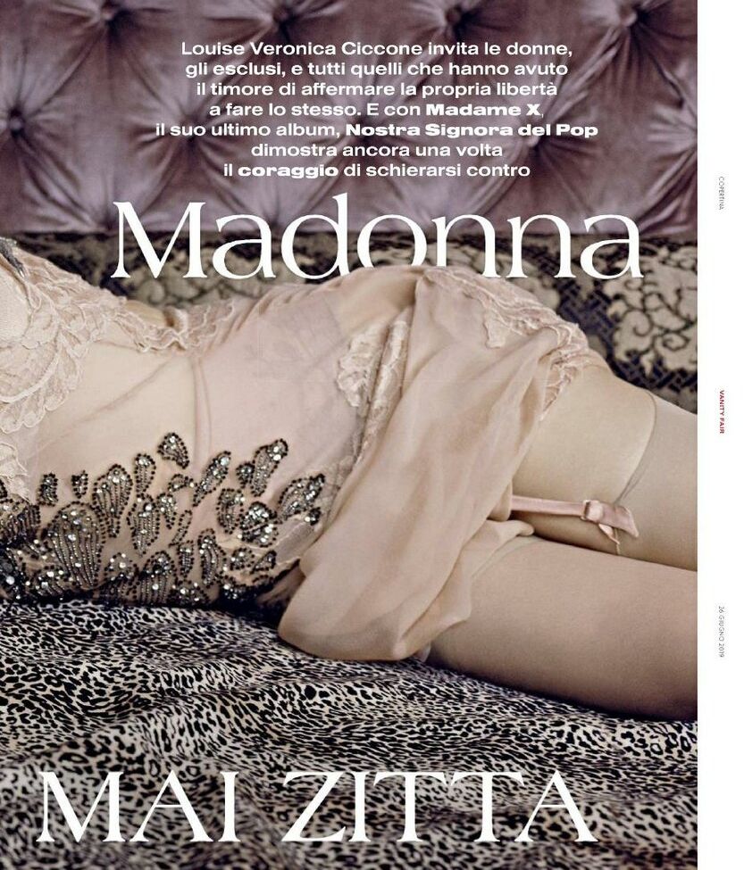 Madonna desnuda #108252892