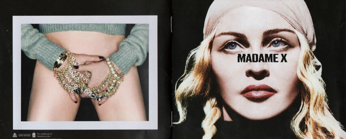 Madonna desnuda #108252896