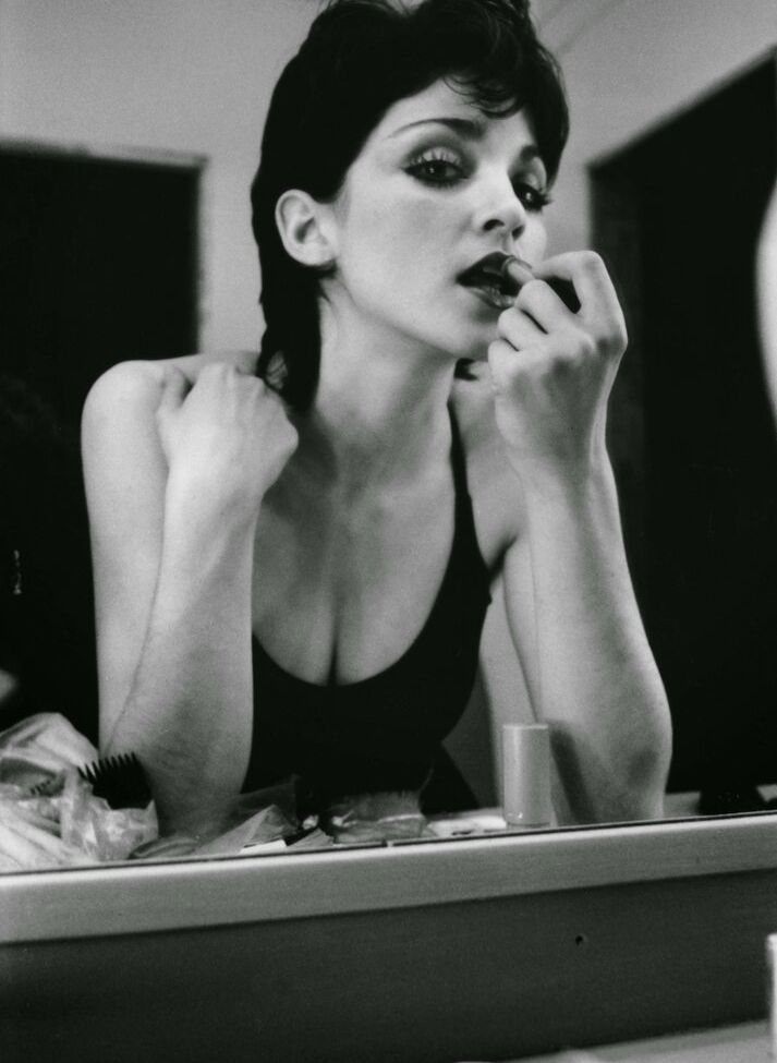 Madonna desnuda #108252908