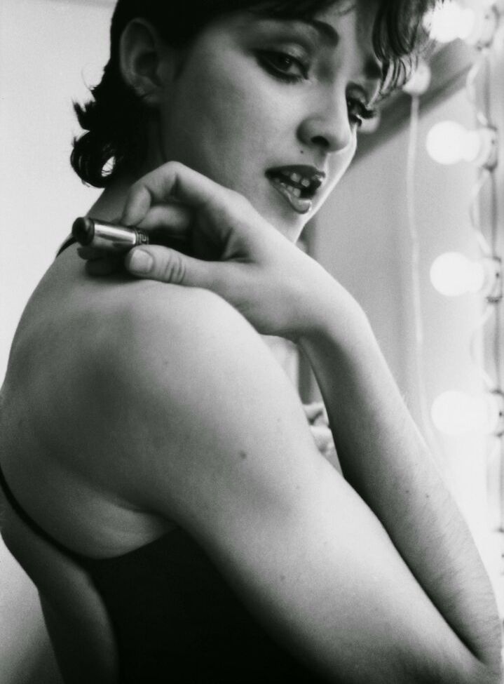 Madonna desnuda #108252911