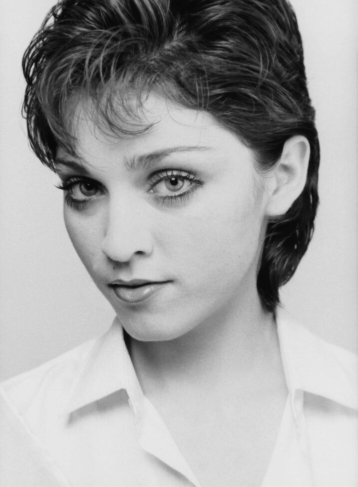 Madonna desnuda #108252929