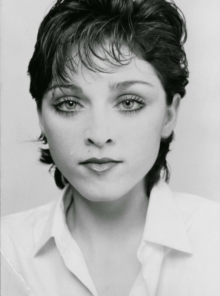 Madonna desnuda #108252930