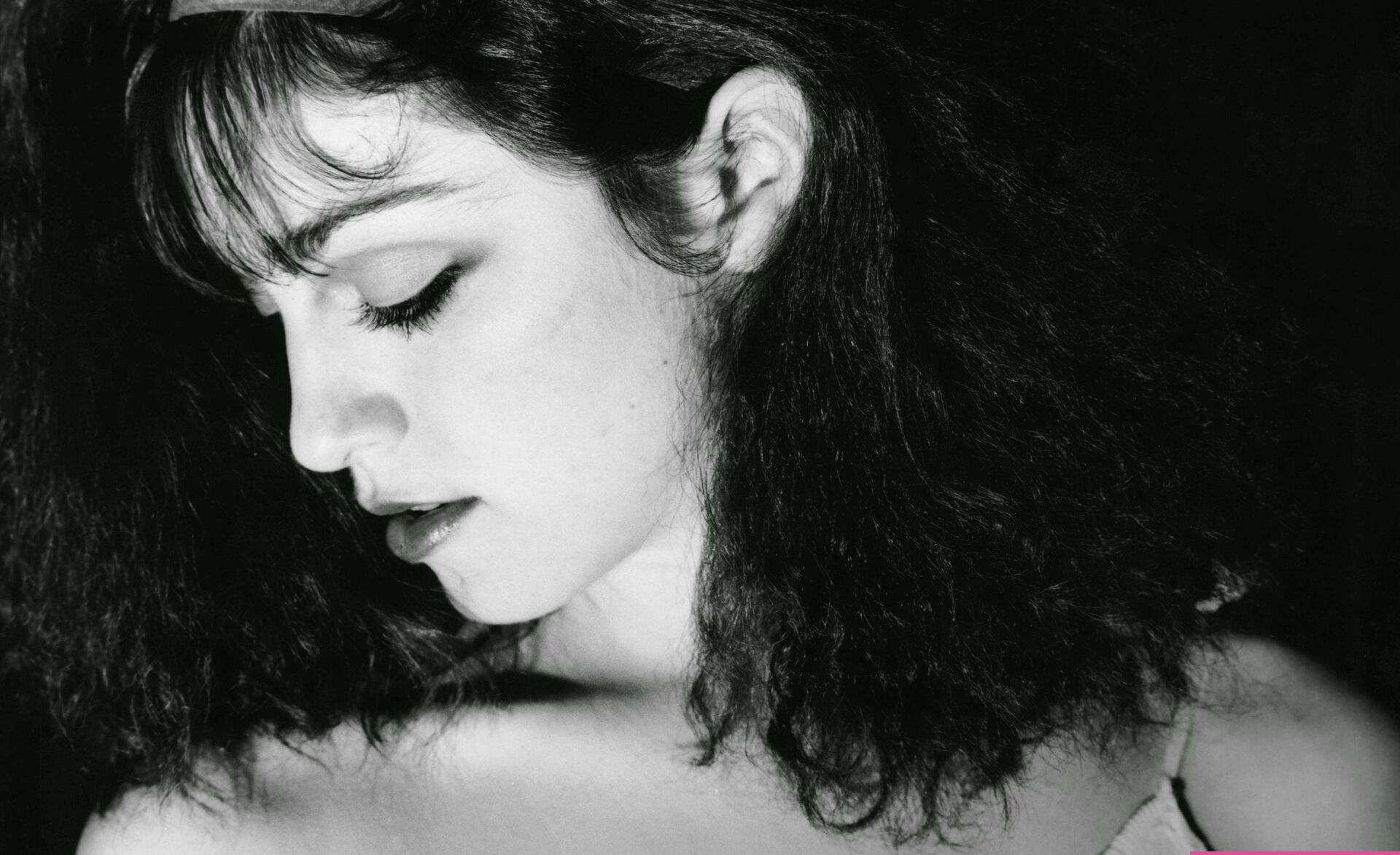 Madonna desnuda #108252938