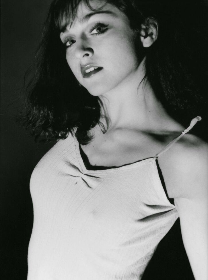 Madonna desnuda #108252943