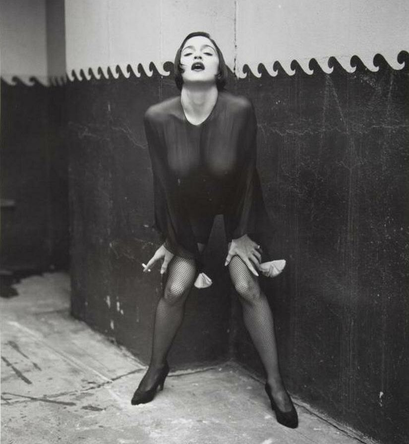 Madonna desnuda #108252962