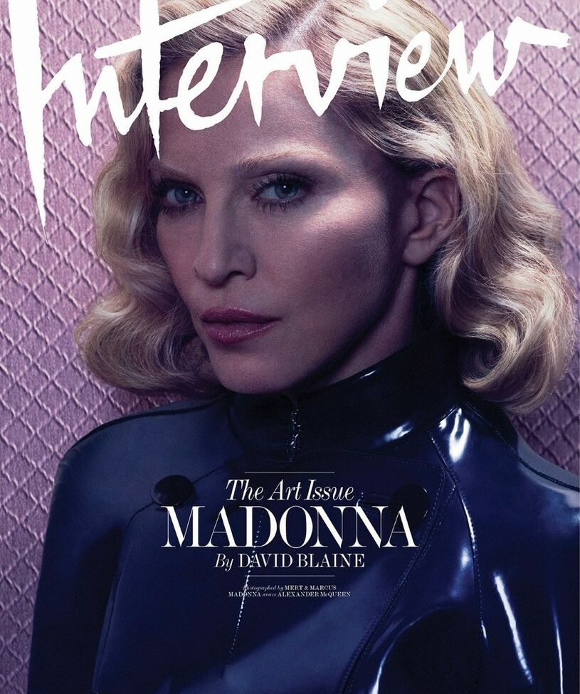 Madonna desnuda #108253014