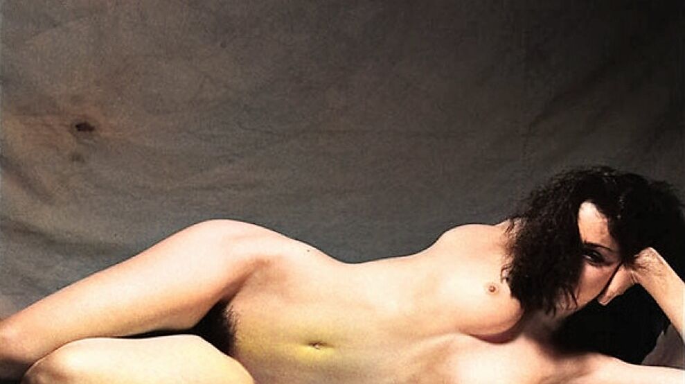 Madonna desnuda #108253042