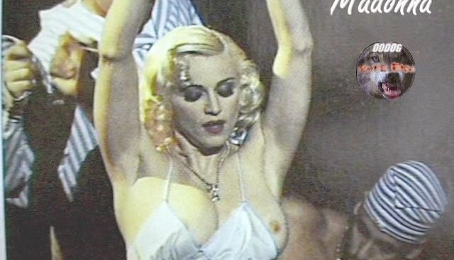Madonna desnuda #108253081