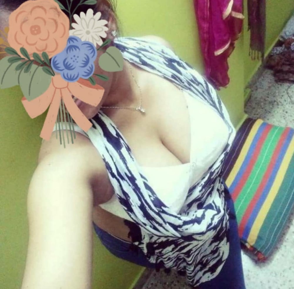 Hots of me aarti aaliya n sultana
 #81067661