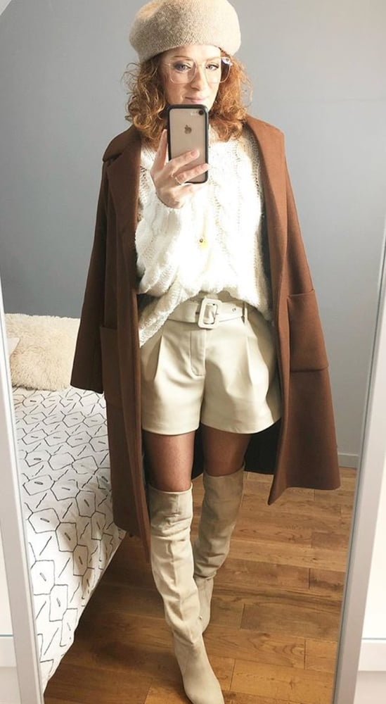 Insta milfs & gilfs con botas no.28
 #101463768