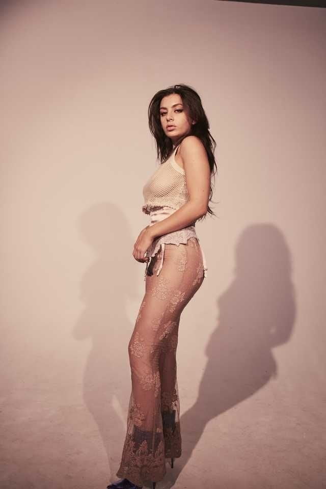 Charli xcx
 #80752966