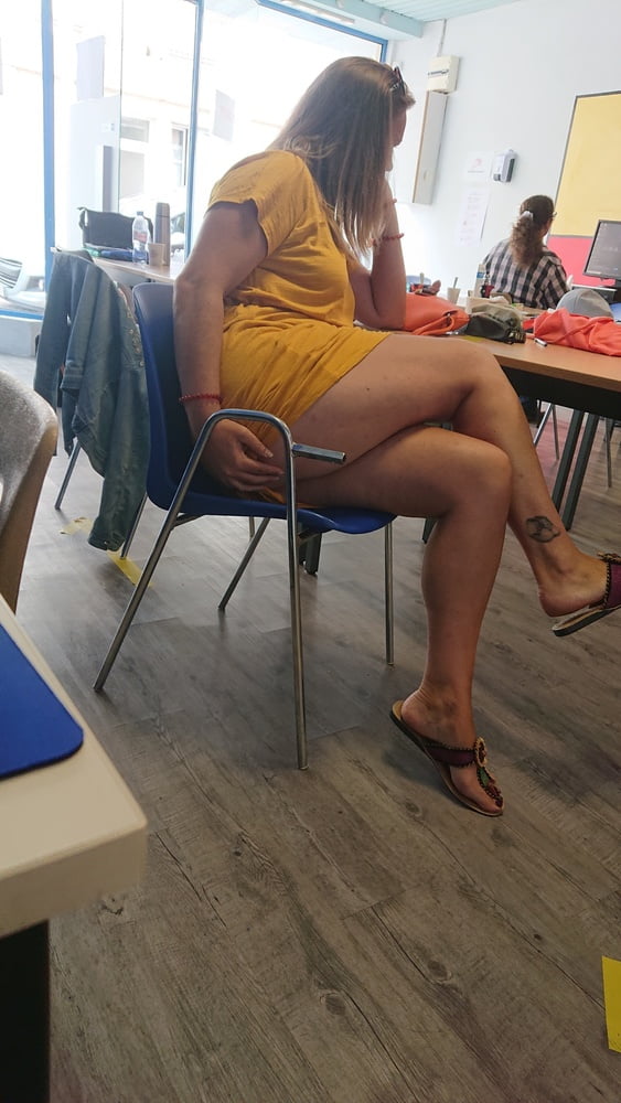 Sous la jupe de Gaelle #81841790