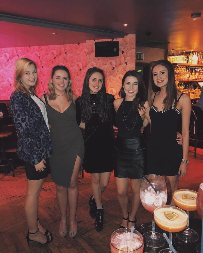 Wählen Sie eine (oder mehrere) 8
 #90130858