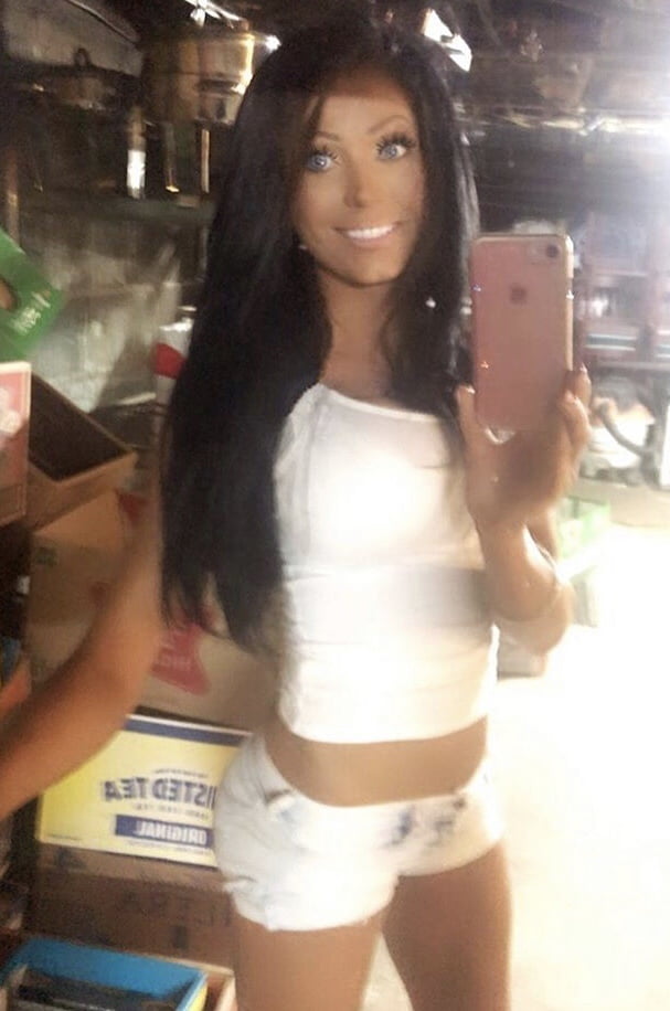 Connecticut camarero
 #105964931