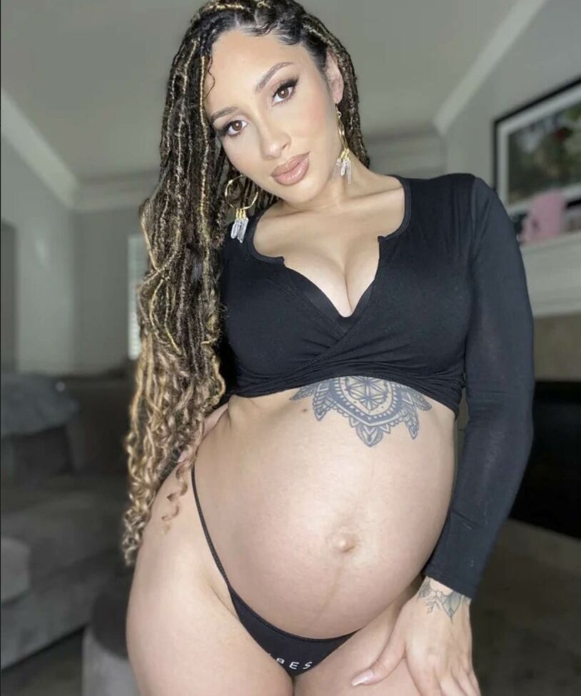 Damacosmica desnuda #109866135