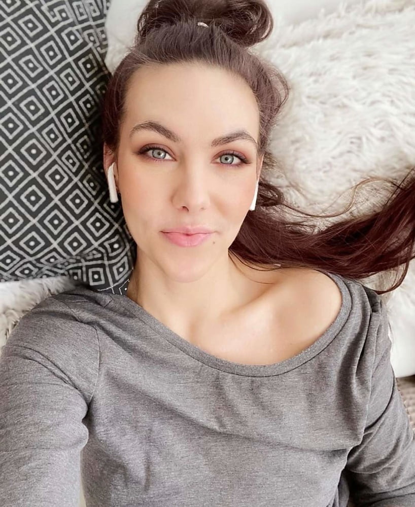 Elize ryd metal singer & cock tease
 #89466450