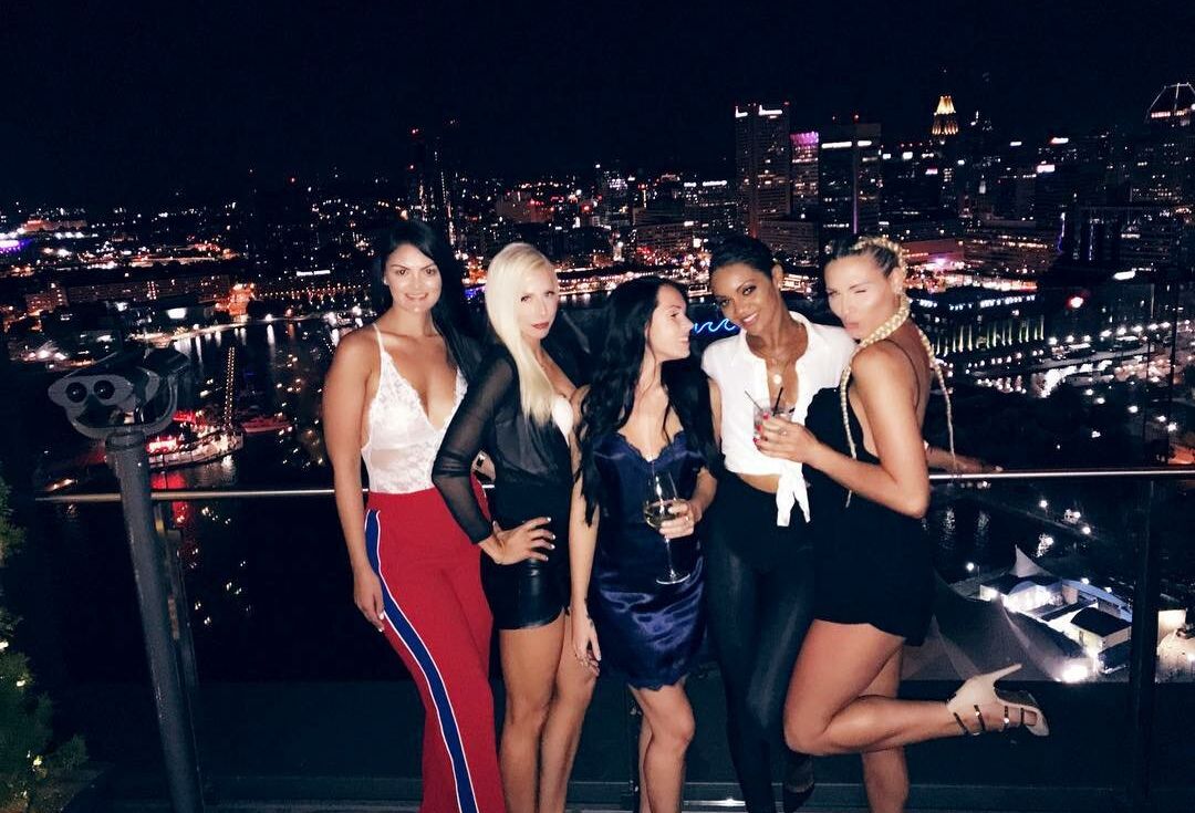 Dezmin Schubel desnuda #108619022