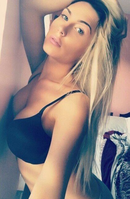 Dezmin Schubel desnuda #108619154