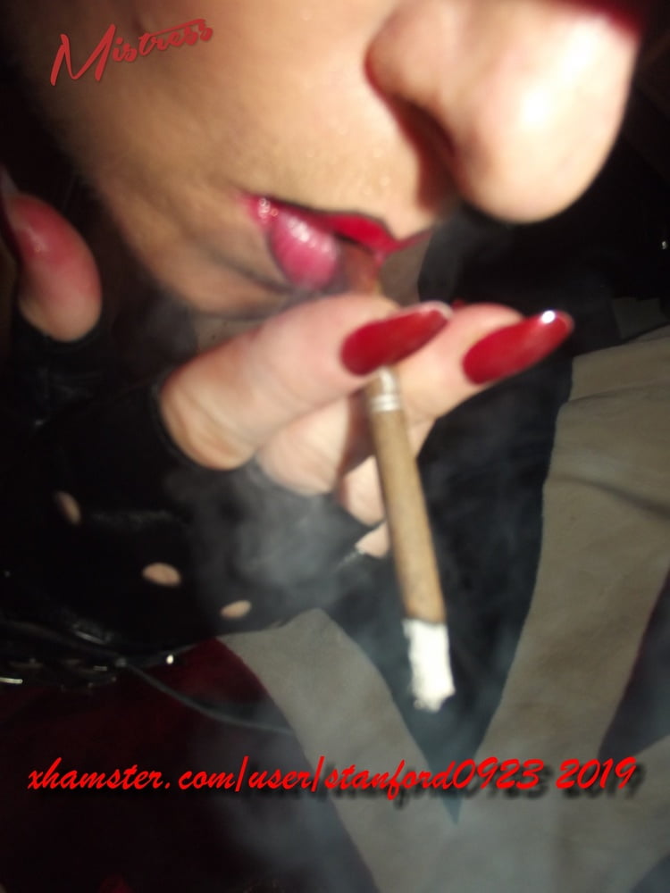 MISTRESS SMOKE #107089212