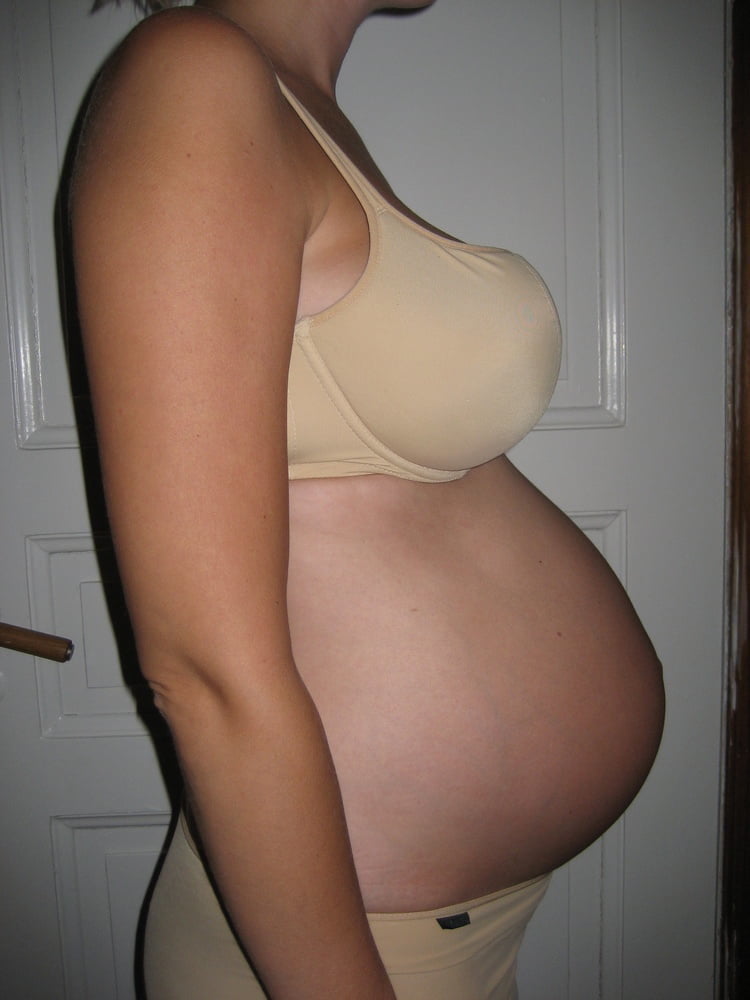 Sdruws2 - schwedische schwangere große titted Frau ausgesetzt
 #88572396