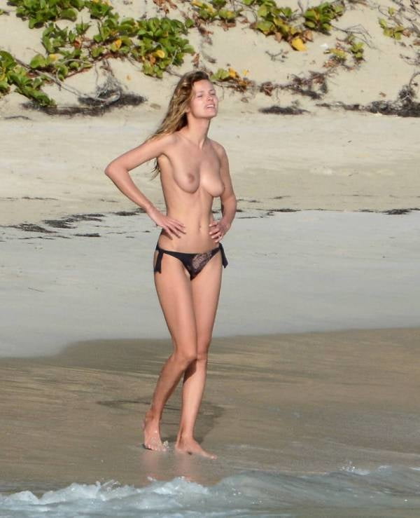 Slut Model Edita Vilkeviciute Nude Beach #101038092