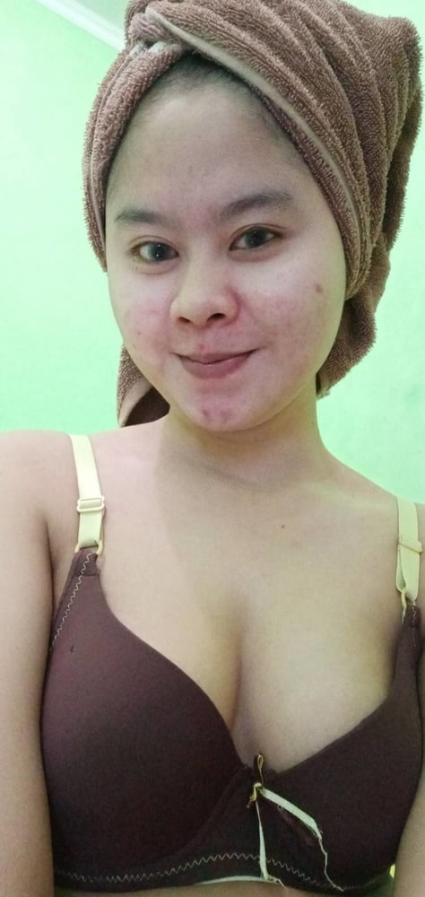 Devy Aristha Sari #89712304