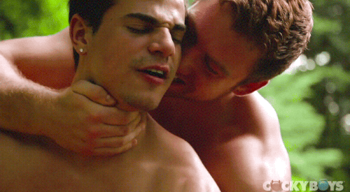 森の中の少年たち
 #92676652