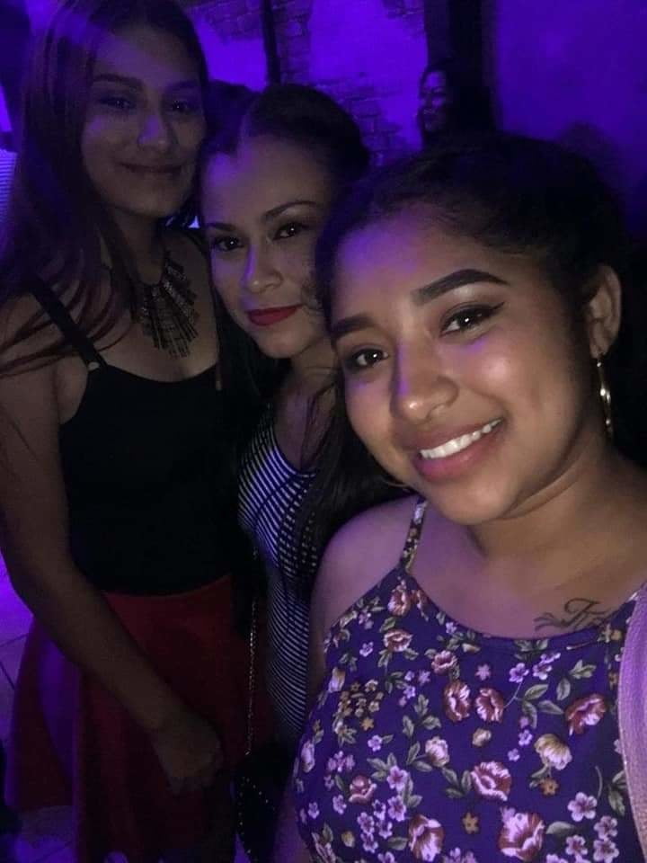 Putitas de la paz (diversas)
 #104641130