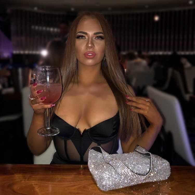 Demi Jones Love Island #88810623