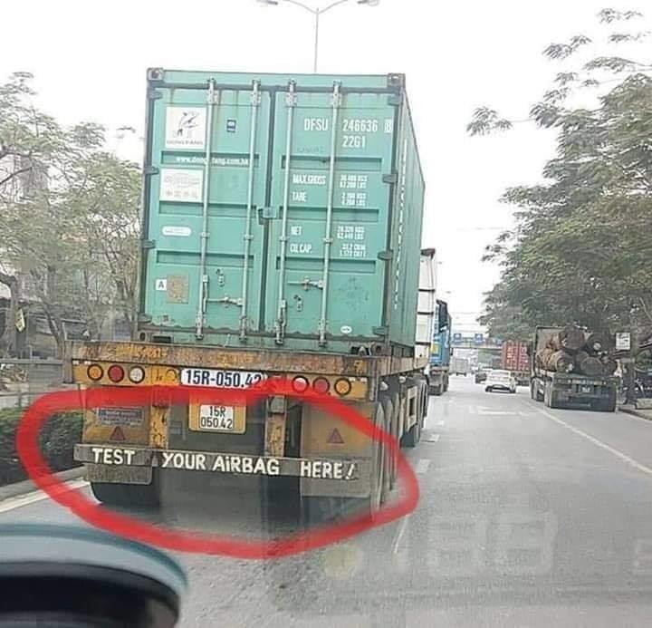 キャプション＆ファニー1
 #94894471