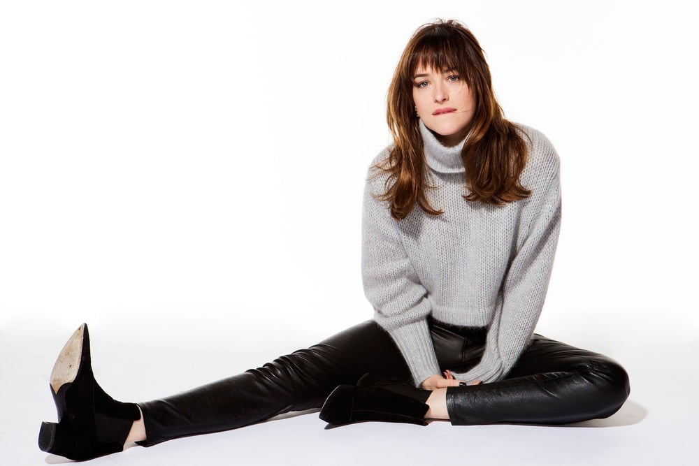 Dakota johnson femme mignonne
 #89633997