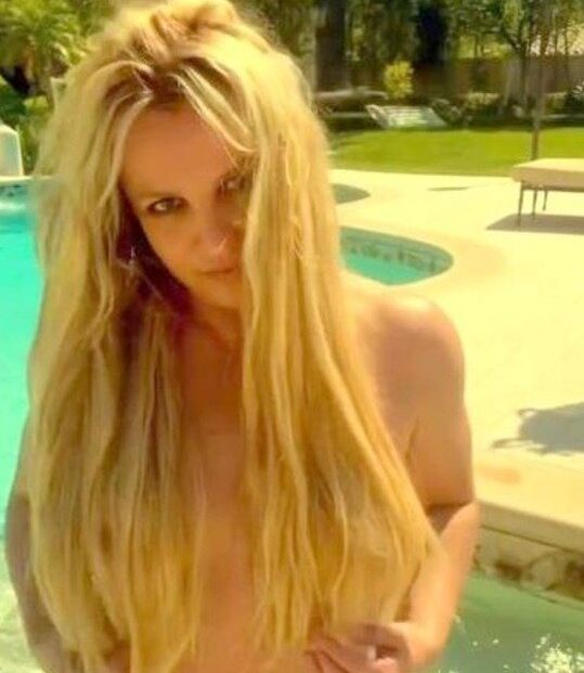 Britney Spears nude #107600592