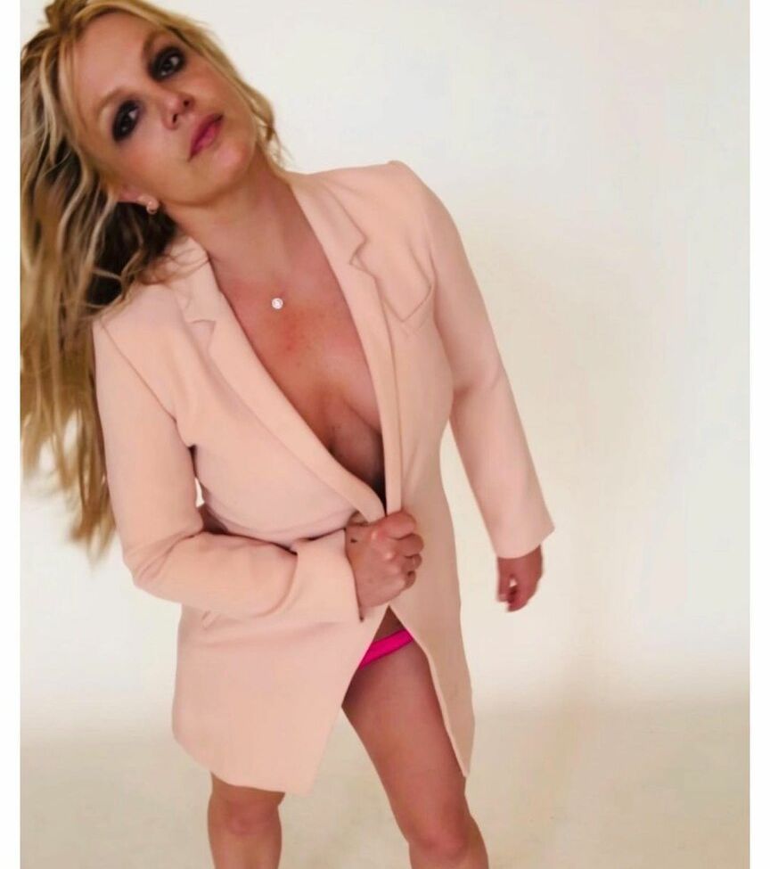 Britney Spears nude #107600677