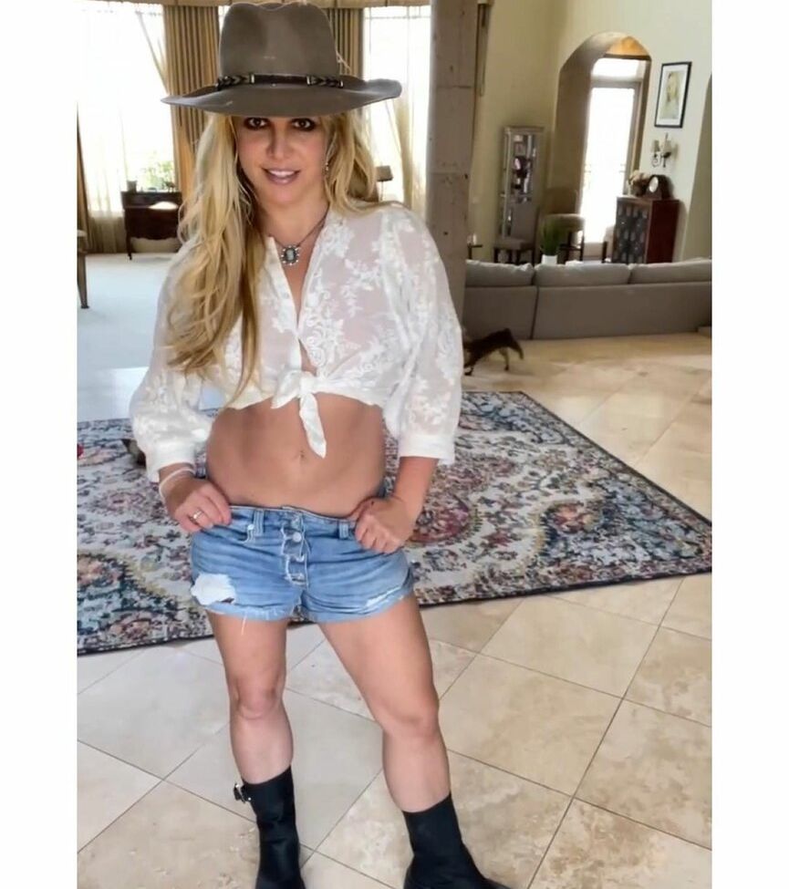 Britney Spears nude #107600900