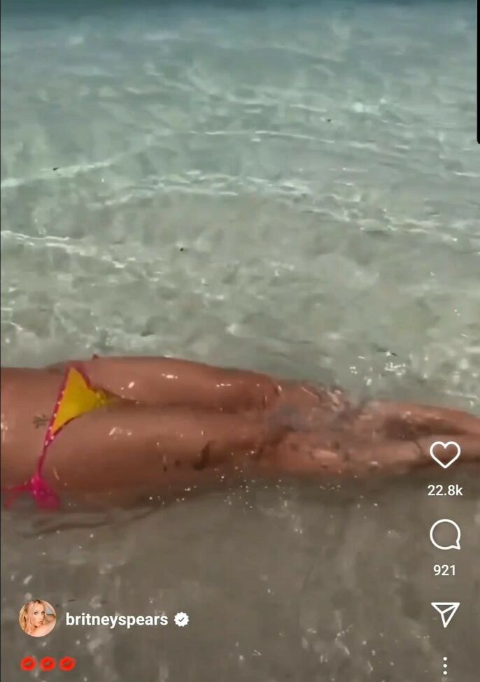 Britney Spears nude #107601045