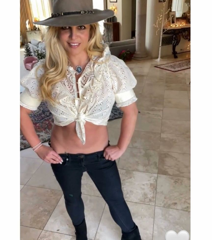 Britney Spears nude #107601080